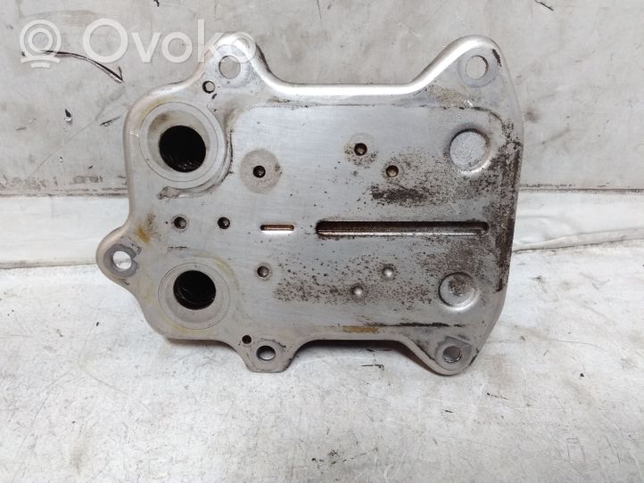 Volkswagen Touran I Radiatore dell’olio del motore 03C117021E