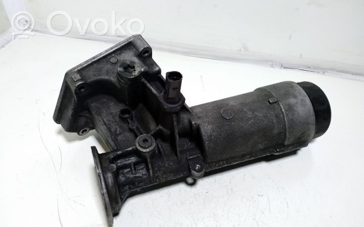 Volkswagen PASSAT B5 Supporto di montaggio del filtro dell’olio 038115389B