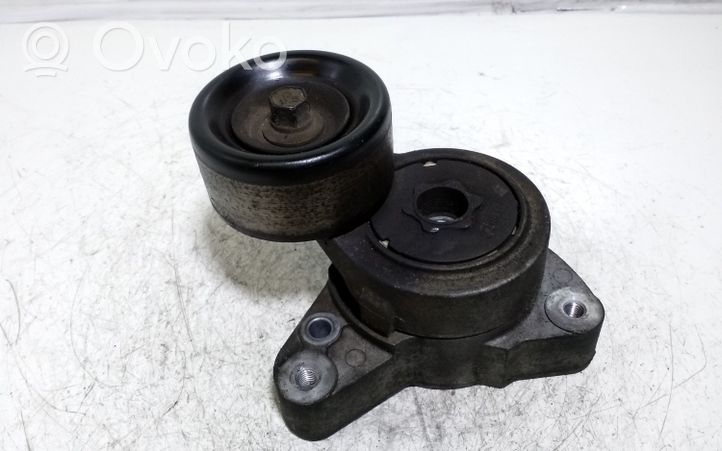 Honda CR-V Riemenspanner Spannrolle Lichtmaschine 