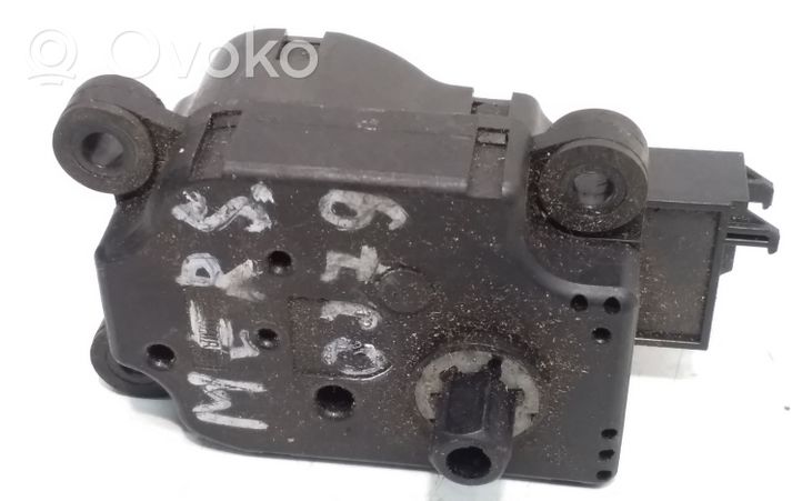 Mercedes-Benz E W211 Motorino attuatore aria A2038201642