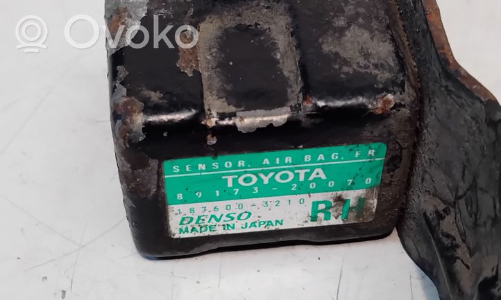 Toyota Avensis T220 Capteur de collision / impact de déploiement d'airbag 8917320070