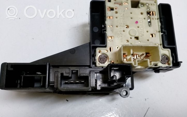 Toyota Yaris Verso Zestaw przełączników i przycisków 758292