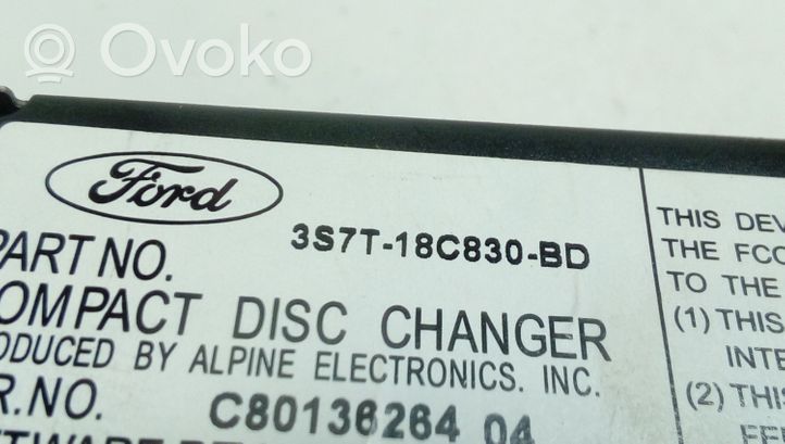 Ford Mondeo MK IV CD/DVD-vaihdin 3S7T18CC830