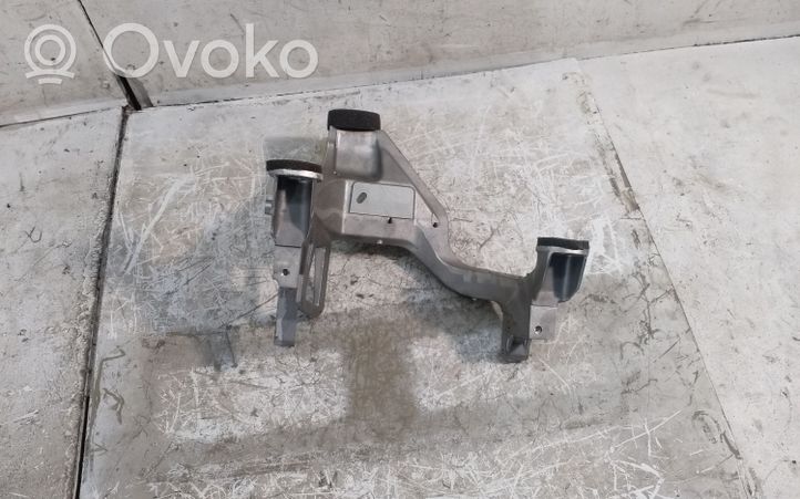 BMW 5 F10 F11 Steering rack mounting bracket 6140831