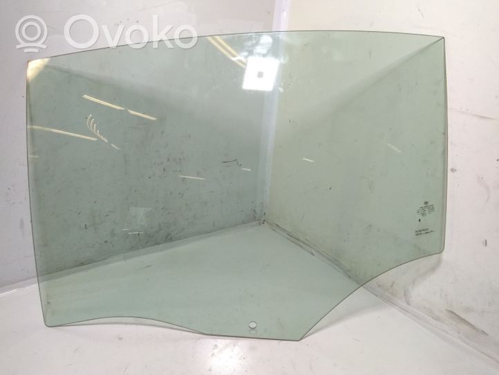 Volkswagen PASSAT B8 Rear door window glass 3G5845025D