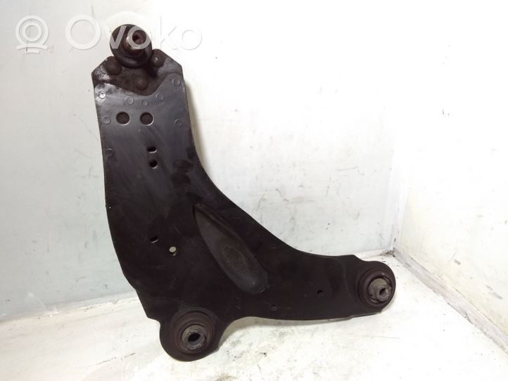 Nissan Primastar Braccio di controllo sospensione anteriore inferiore/braccio oscillante 572713