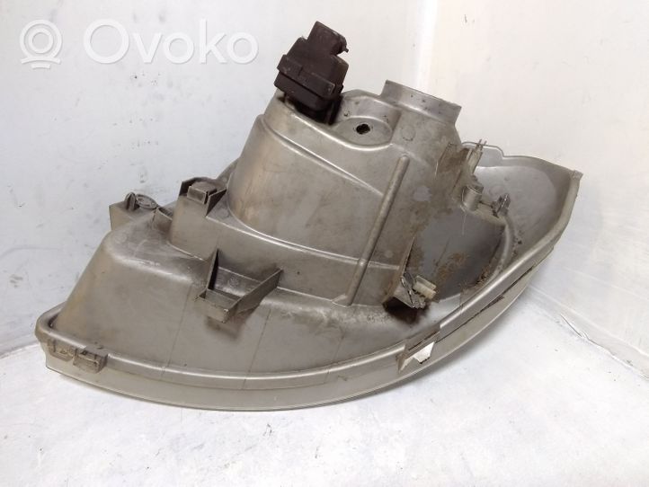 Opel Vivaro Phare frontale 91165722