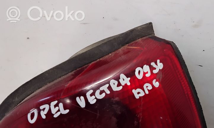 Opel Vectra B Lampa tylna 09153155