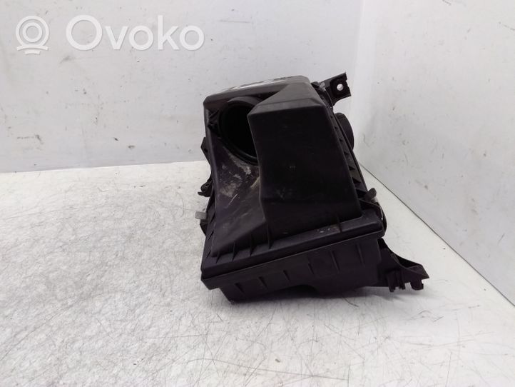 Mitsubishi Carisma Oro filtro dėžė 30620760