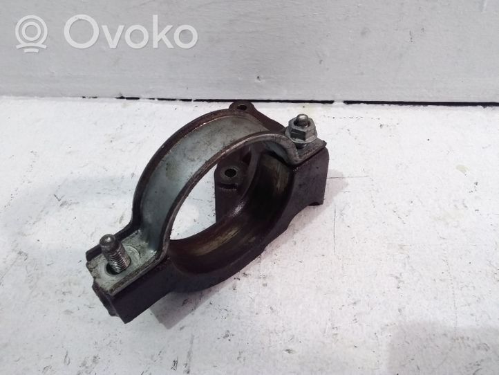 Ford C-MAX II Staffa del cuscinetto di supporto dell’albero di trasmissione BV613K305TA