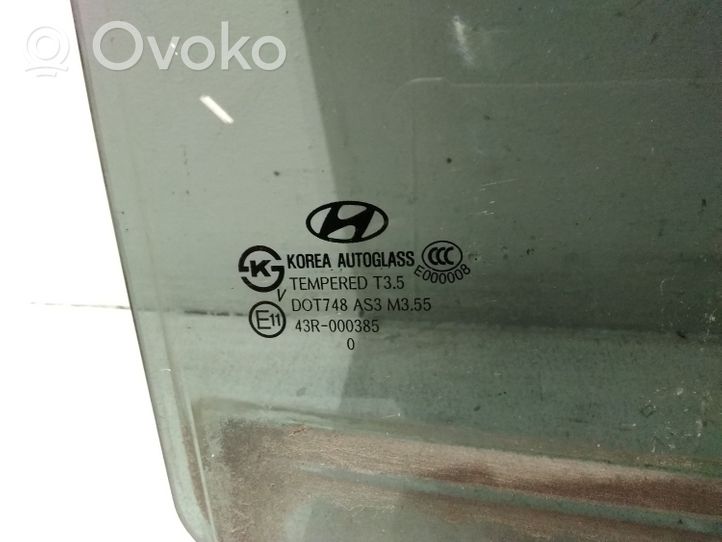 Hyundai Santa Fe Rear door window glass 