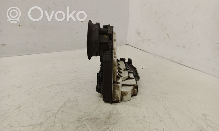 Volkswagen Golf VI Rear door lock 5K4839016B