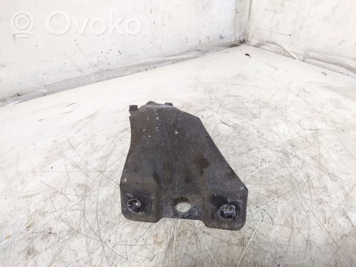 Volkswagen Golf VI Supporto di montaggio del parafango 5K6821136