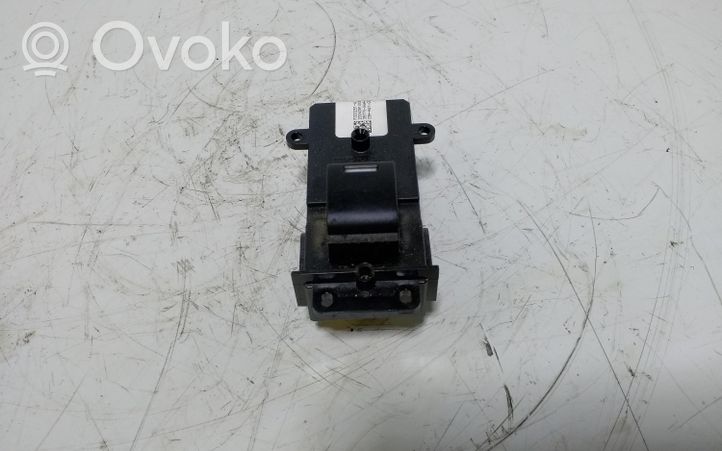 Honda CR-V Electric window control switch F000251AB