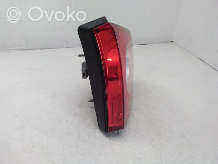 Volkswagen Tiguan Lampy tylnej klapy bagażnika 5N0945093C