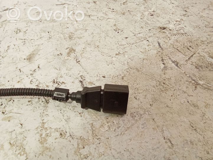 Volkswagen PASSAT CC Camshaft position sensor 03L957147A