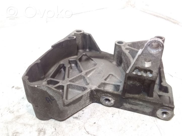 Nissan Qashqai+2 Łapa / Mocowanie silnika 8200633253