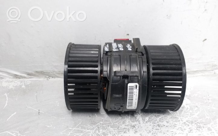 Opel Vivaro Heater fan/blower 003245502206