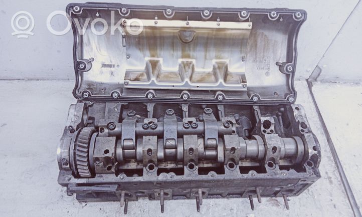 Volkswagen Touareg I Testata motore 071033735