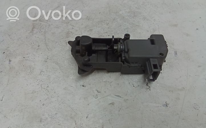 Volvo V50 Siłowniki klapki wlewu paliwa 30716226