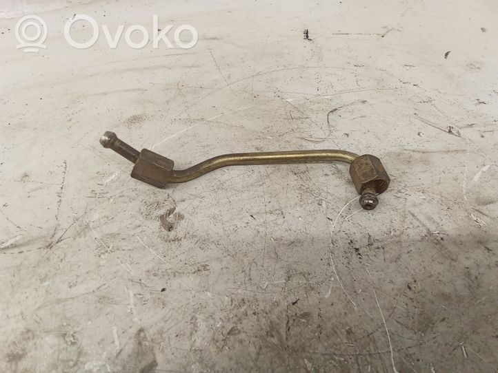 Honda FR-V Fuel injector supply line/pipe 