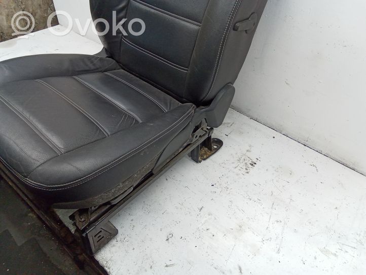 Ford Kuga I Set interni 