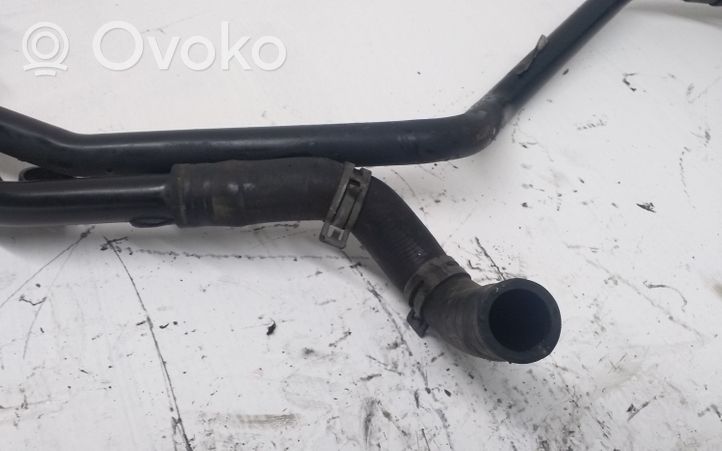 Volkswagen Touareg I Moottorin vesijäähdytyksen putki/letku 7L6121070D