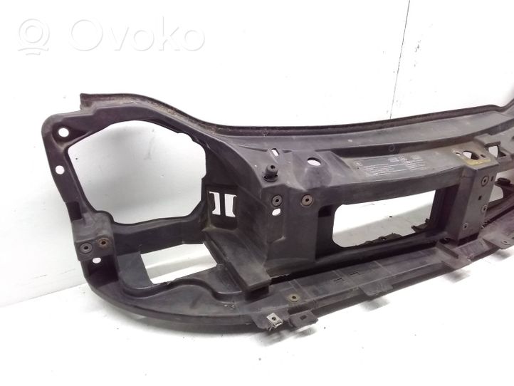 Opel Vivaro Support de radiateur sur cadre face avant 93851708