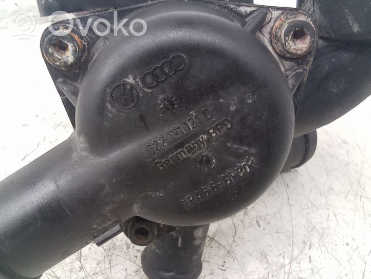 Volkswagen Touareg I Termostatas/ termostato korpusas 022121121D