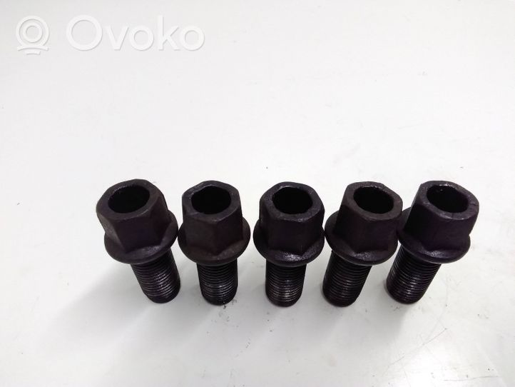 Skoda Fabia Mk1 (6Y) Nuts/bolts 