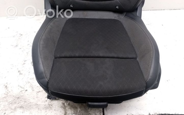 Opel Grandland X Set interni 