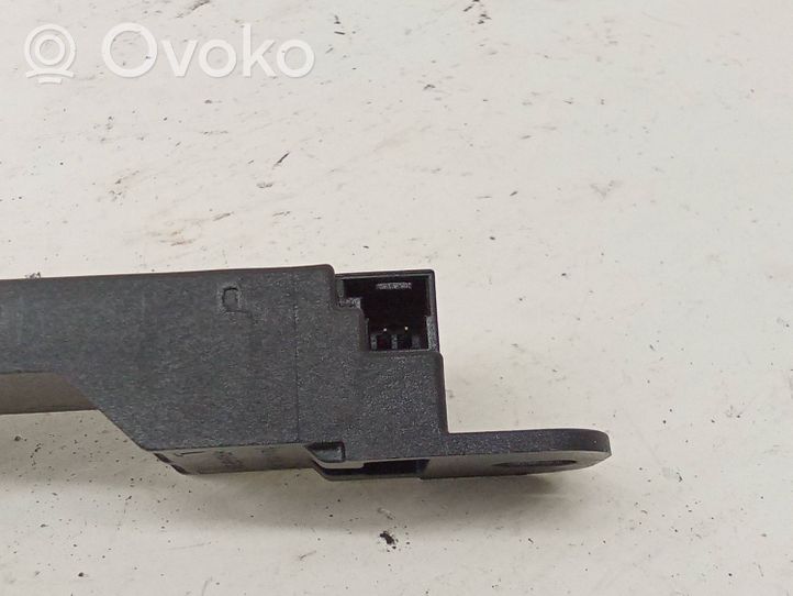 Mercedes-Benz C W205 Antenne intérieure accès confort A1668200075