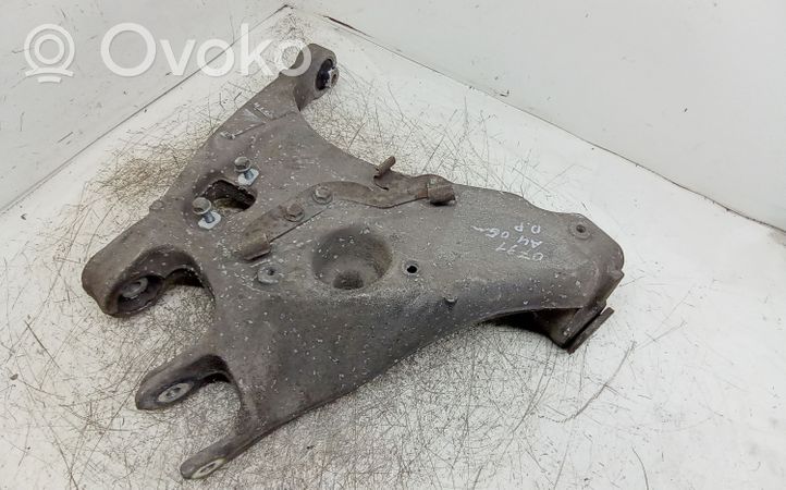 Audi A4 S4 B7 8E 8H Braccio di controllo sospensione posteriore superiore/braccio oscillante 