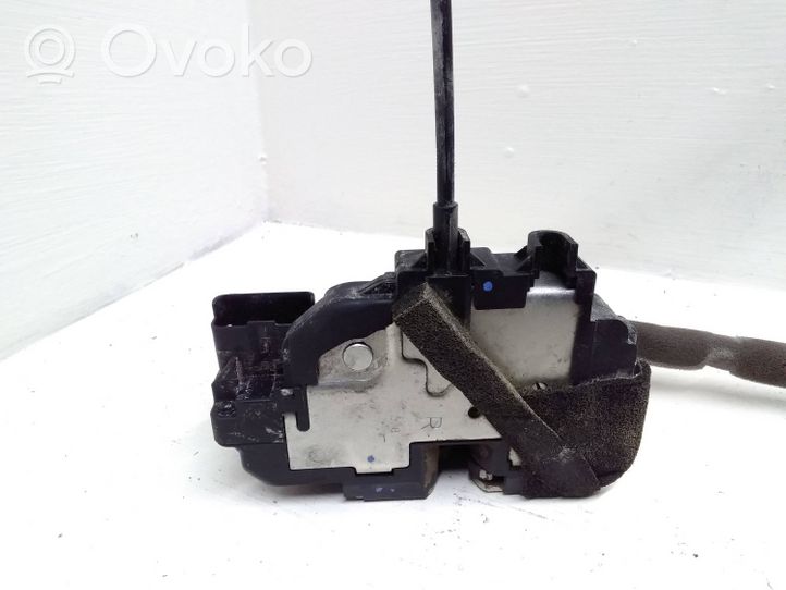 Renault Koleos I Front door lock 