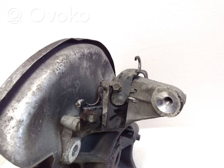 Audi A4 S4 B9 Pivot de moyeu arrière 8W0505460F