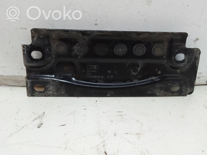 Audi A4 S4 B9 Staffa/supporto di montaggio della marmitta 8W0803183A