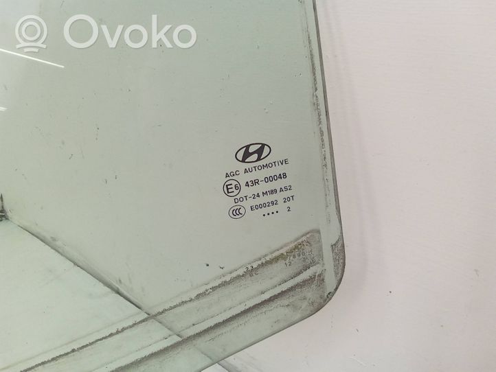 Hyundai ix35 Vetro del finestrino della portiera posteriore 