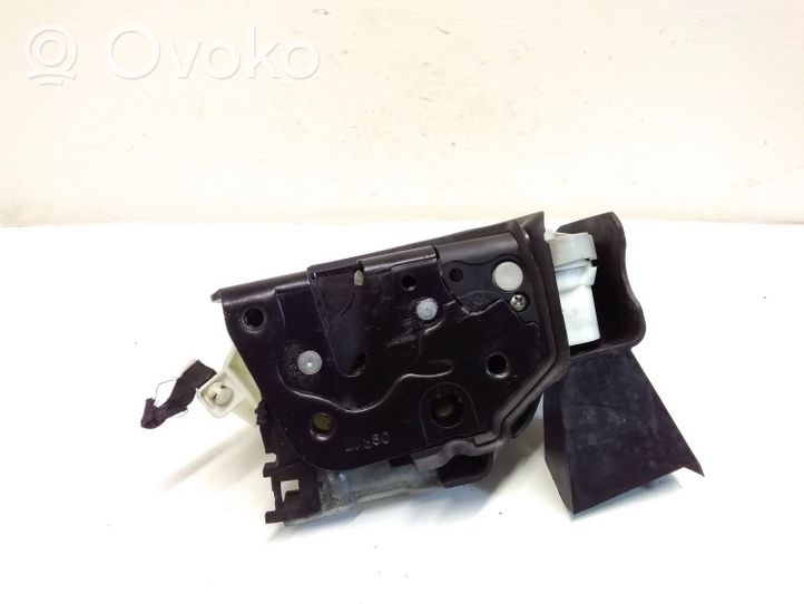 Audi A4 S4 B9 Etuoven lukko 8X2837016B