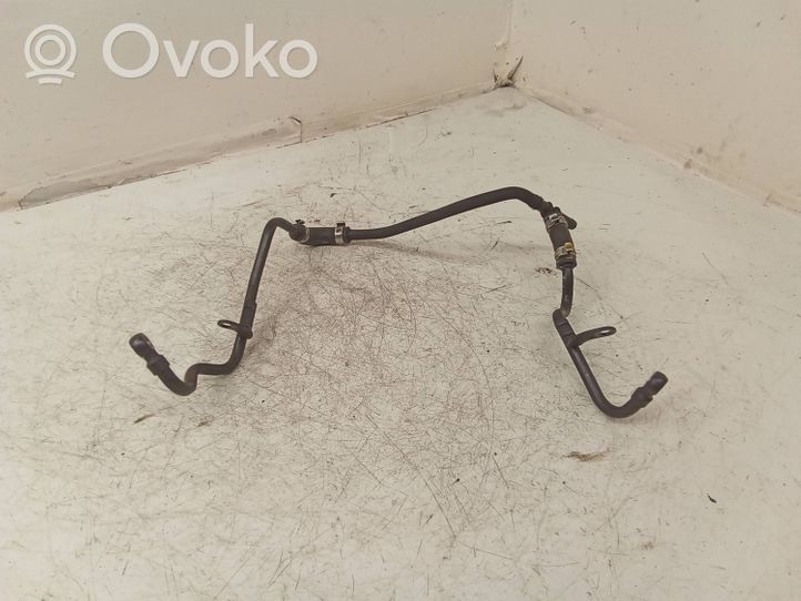 Volkswagen Touareg II Fuel line/pipe/hose 