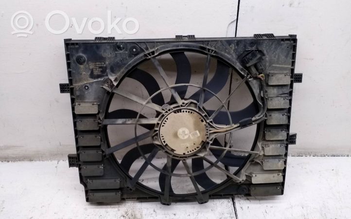 Volkswagen Touareg II Elektrisks radiatoru ventilators 7P0121207A