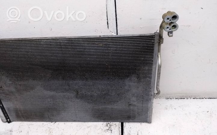 Volkswagen Touareg II Radiateur condenseur de climatisation 