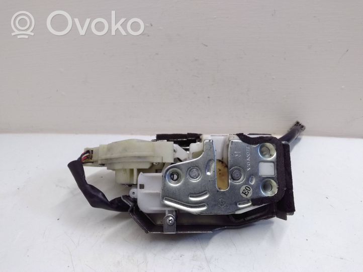 Honda CR-V Front door lock 