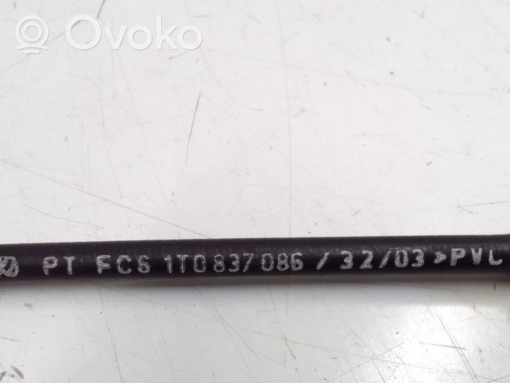 Volkswagen Touran I Front door cable line 1T0837086