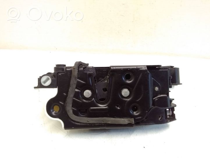 Volkswagen Tiguan Rear door lock 5N0839015G