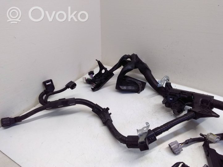 Toyota Prius (XW50) Faisceau de câblage pour moteur 8212147310A