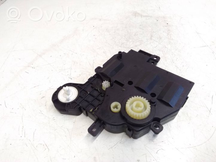 Toyota Prius (XW50) Moteur / actionneur de volet de climatisation 0638009004