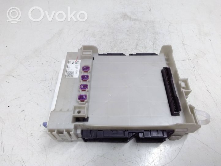 Toyota Prius (XW50) Module confort 8273047560