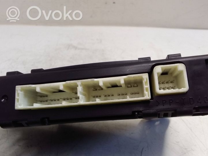 Toyota Prius (XW50) Oro kondicionieriaus/ šildymo valdymo blokas 8865047580