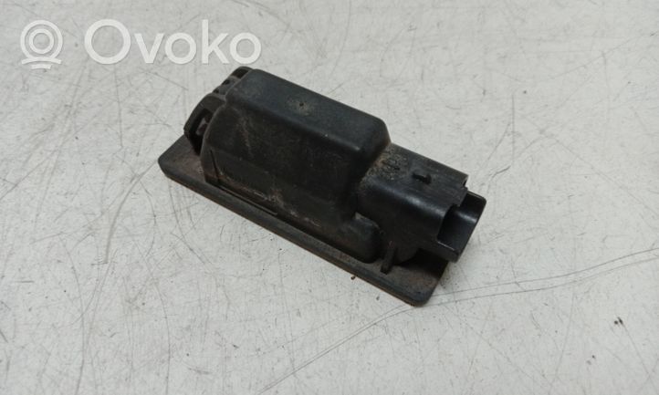 Citroen C4 I Luce targa 2KA008224