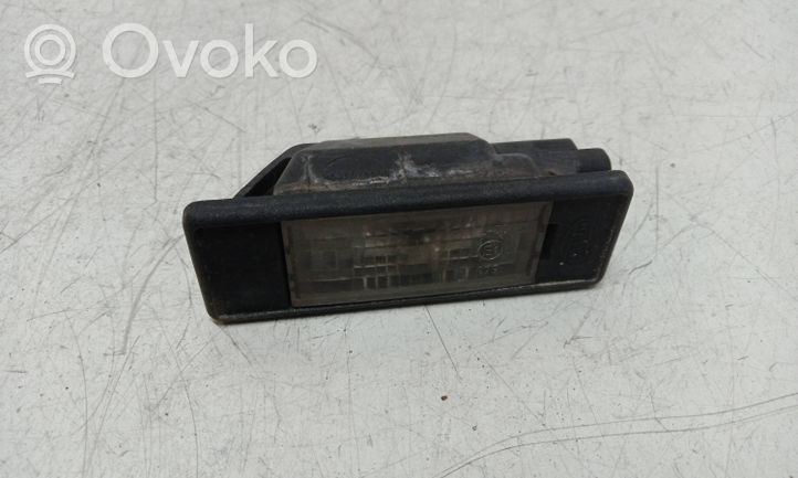 Citroen C4 I Luce targa 2KA008224